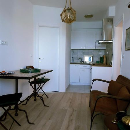 Seaview Apartment Tribunj  Exterior photo